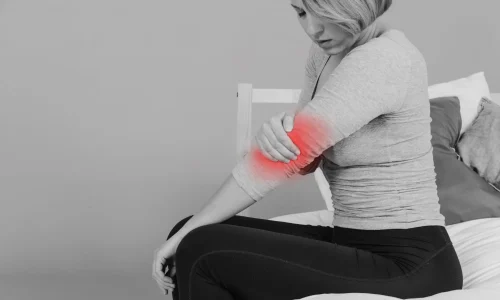 woman-with-aching-elbow